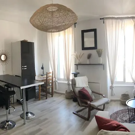 Le Republique I Centre & Gare A 10min Apartment *
